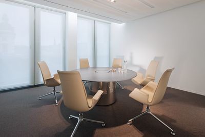 Roller Blind Systems, SG 4970, Multiscreen 1-10%, Room shot "Orrick House", Düsseldorf, Germany