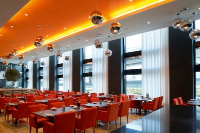 Curtain Systems, SG 5600, Colorama 1, Room shot "Radisson Blu Hotel", Zurich, Switzerland, Wave