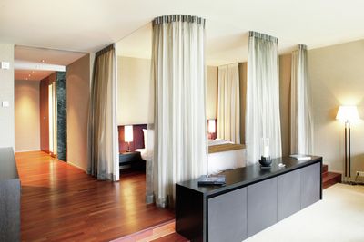 Curtain Systems, Customer Fabrics, Room shot "Hotel Park Weggis", Switzerland, Recess