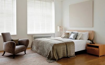 Venetian Blind Systems, SG 8960, Wood slats, 50mm Soft White, Natural tape